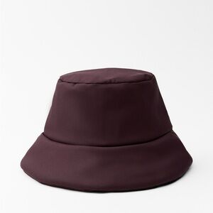 ZARA RUBBERIZED QUILTED BUCKET HAT